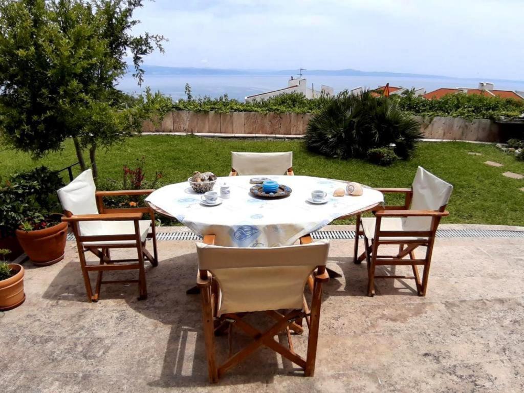Olia Sea View Shared Pool Villa, Nea Fokea Exterior foto